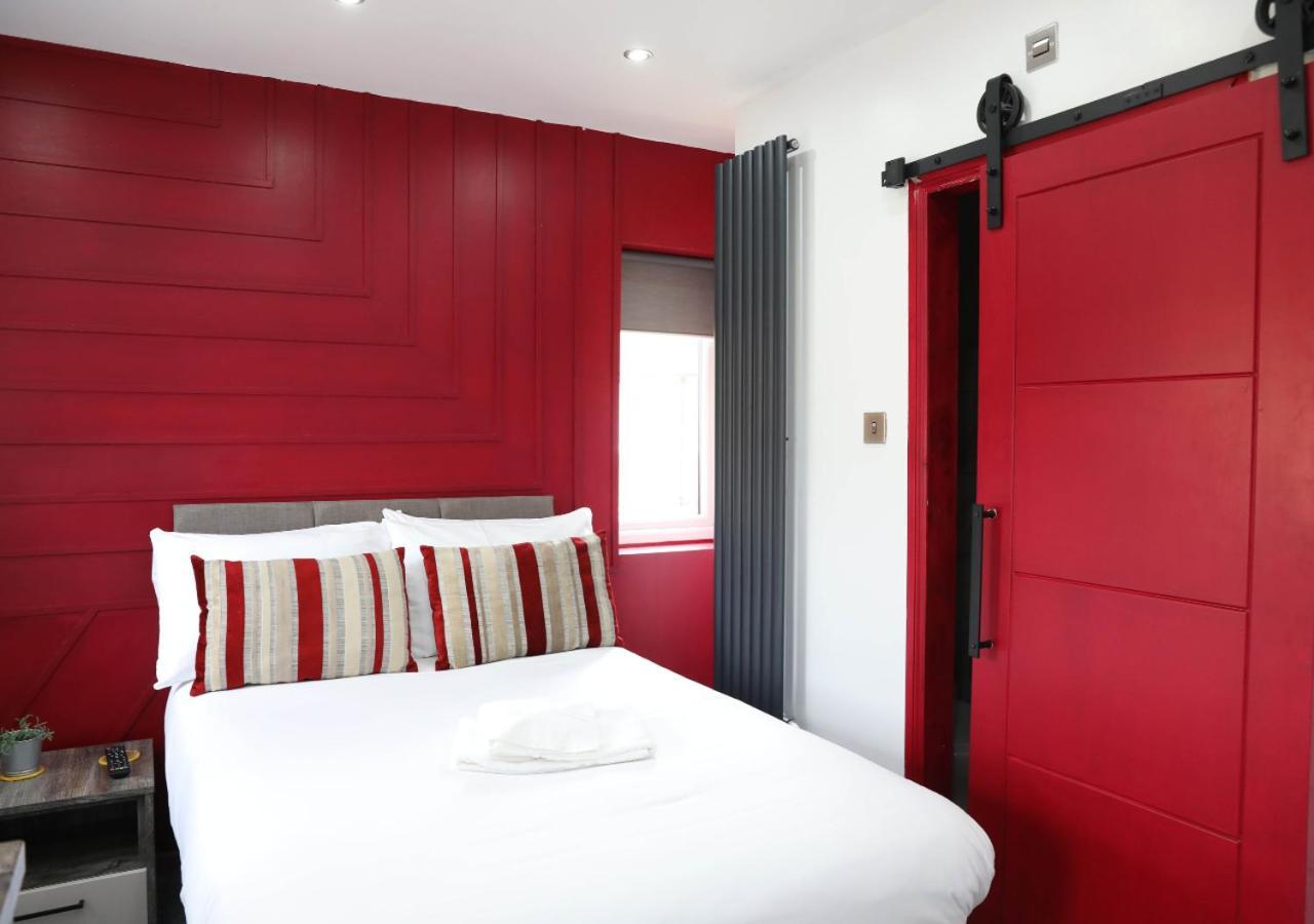 Cb Stays - Private Rooms With Ensuite And Kitchenette In Peterborough Exterior foto